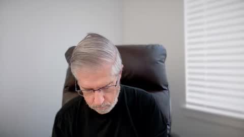 Snapshot of yougogirl_3 chatting on November 2025 09:48:01 PM Colorado Guy Straight online show from November 2025 09:48:01 PM