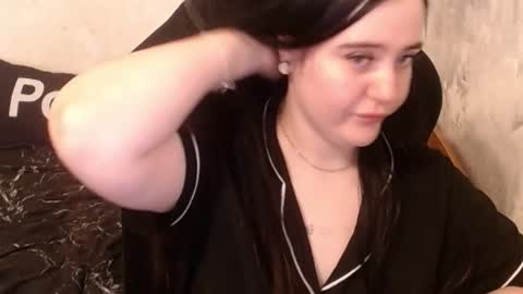 your_8a8y online show from October 2025 06:02:02 AM