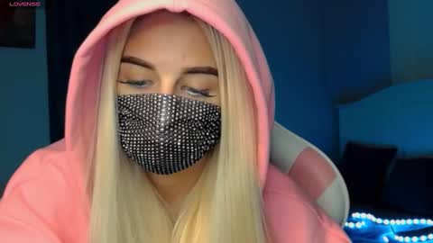 Snapshot of your___barbie chatting on January 2025 09:09:02 PM Barbie online show from January 2025 09:09:02 PM