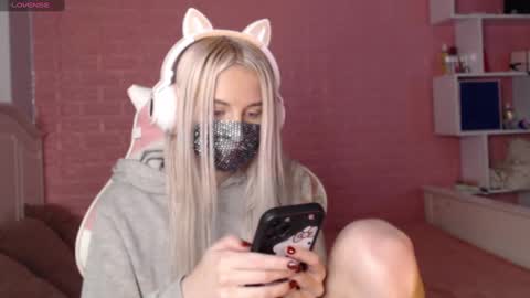 Snapshot of your___barbie chatting on February 2025 08:10:01 PM Barbie online show from February 2025 08:10:01 PM