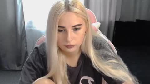 Snapshot of your___barbie chatting on September 2025 12:05:01 PM Barbie online show from September 2025 12:05:01 PM