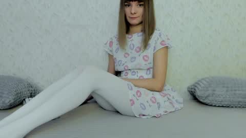 Lily online show from December 2024 05:27:01 AM