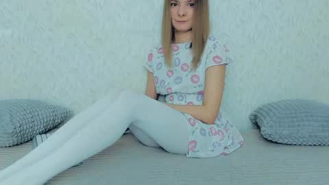 Lily online show from January 2025 09:28:02 AM