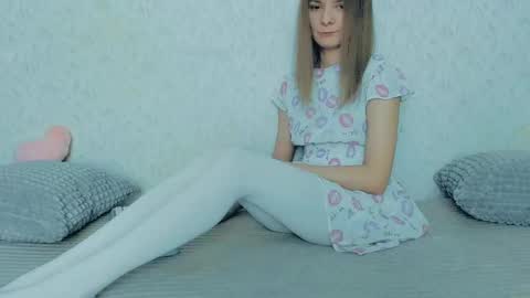 Lily online show from February 2025 12:06:02 PM