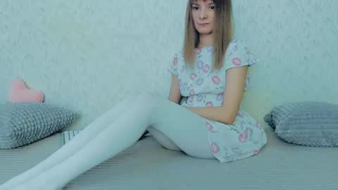 Lily online show from February 2025 05:16:01 AM
