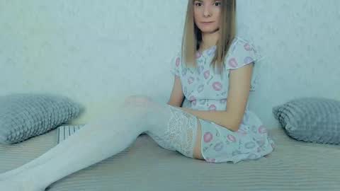Lily online show from February 2025 12:47:02 PM