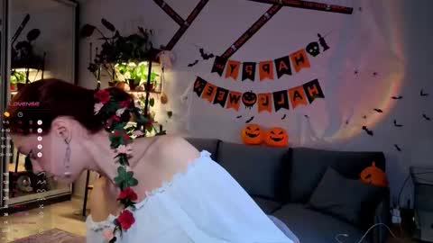 Snapshot of your_corvus chatting on October 2025 09:57:02 AM your_corvus online show from October 2025 09:57:02 AM