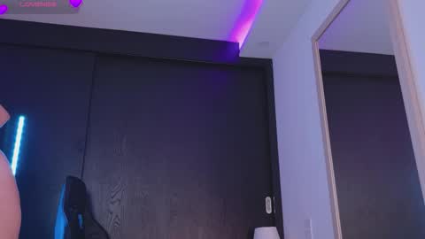 Snapshot of your_dream1217 chatting on October 2025 12:22:02 AM Valery online show from October 2025 12:22:02 AM