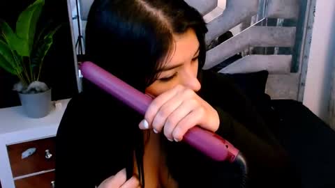 Snapshot of your_girl_of_dreams chatting on October 2025 10:36:01 PM Natt online show from October 2025 10:36:01 PM