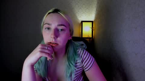 Cora online show from December 2024 05:20:02 AM