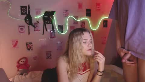 Snapshot of your_horny_friends chatting on October 2025 05:26:02 PM Your Horny Friends online show from October 2025 05:26:02 PM