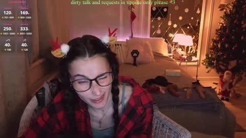 Karina online show from December 2024 12:05:01 PM