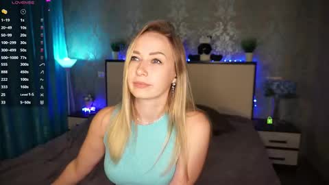 Mary online show from November 2025 09:37:02 PM