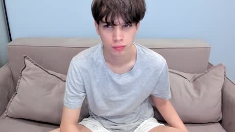 your_shy_guy online show from November 2025 07:31:01 AM