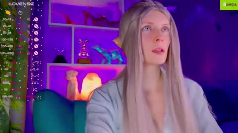 Snapshot of your_spring chatting on November 2025 11:32:01 PM your_spring online show from November 2025 11:32:01 PM