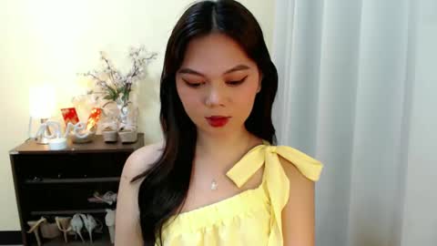 Hi its me Yna online show from February 2025 12:37:02 PM