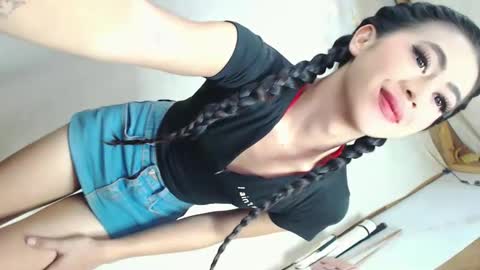 Snapshot of yourbabyriana chatting on November 2025 05:07:01 AM Angel online show from November 2025 05:07:01 AM