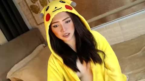 Snapshot of yourdevilsweettsx chatting on October 2025 11:29:01 AM JEN online show from October 2025 11:29:01 AM