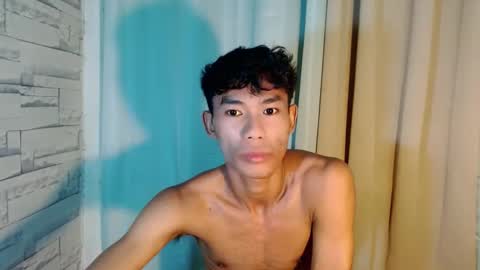 Rence online show from December 2024 07:00:02 PM