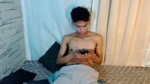 Rence online show from December 2024 08:44:01 PM