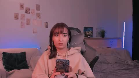 violett online show from October 2025 07:34:02 PM