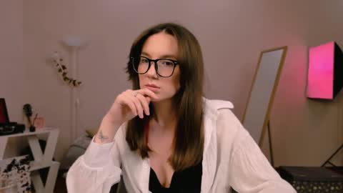 Chloe online show from January 2025 07:39:01 PM