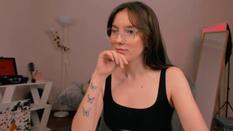 Chloe online show from February 2025 12:09:01 AM