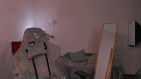 Chloe online show from March 2025 09:37:02 PM