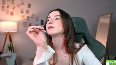 Chloe online show from October 2025 09:56:01 PM