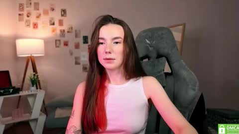 Chloe online show from November 2025 04:34:01 AM