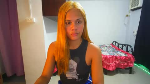 Angela online show from October 2025 10:50:01 AM