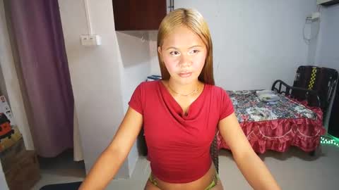 Angela online show from November 2025 11:21:02 AM