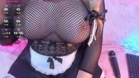 Snapshot of yourgirl11555 chatting on September 2025 12:10:02 PM Liza online show from September 2025 12:10:02 PM