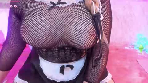 Snapshot of yourgirl11555 chatting on October 2025 04:26:01 AM Liza online show from October 2025 04:26:01 AM