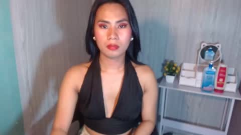 Snapshot of yourhottie_winxxx chatting on March 2025 12:00:01 AM Mauie online show from March 2025 12:00:01 AM