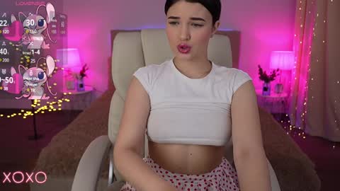 Snapshot of yourlolabunny chatting on January 2025 04:19:02 AM L O L A online show from January 2025 04:19:02 AM