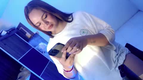 Snapshot of yourlovingpearl chatting on October 2025 04:23:02 AM PEARL online show from October 2025 04:23:02 AM