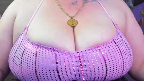 Milla 3 online show from October 2025 09:43:02 PM