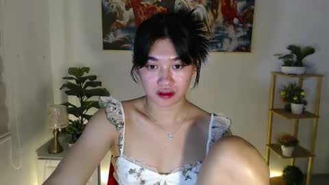 Snapshot of yourprettytrish chatting on January 2025 04:37:01 AM Trish online show from January 2025 04:37:01 AM