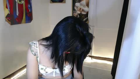 Snapshot of yourprettytrish chatting on January 2025 07:43:01 PM Trish online show from January 2025 07:43:01 PM