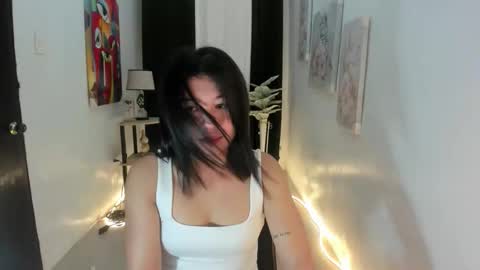 Snapshot of yourprettytrish chatting on October 2025 11:05:01 AM Trish online show from October 2025 11:05:01 AM