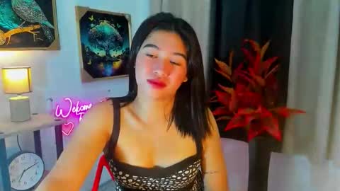 Snapshot of yourprettytrish chatting on November 2025 11:10:01 AM Trish online show from November 2025 11:10:01 AM