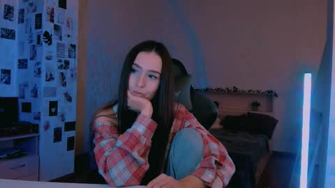 Eva online show from October 2025 07:46:02 PM