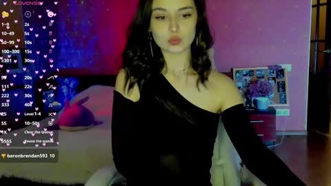 Chloe online show from March 2025 06:26:02 AM