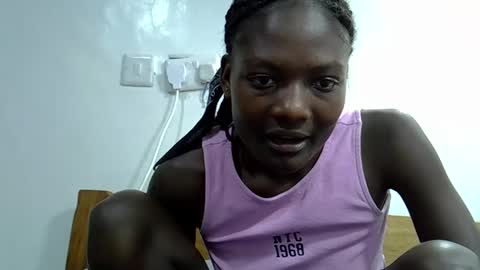 Snapshot of yours_sexy_doll chatting on October 2025 03:25:02 PM yours sexy doll online show from October 2025 03:25:02 PM