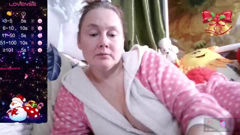 Snapshot of yoursexkroshka chatting on December 2024 12:05:01 PM kroshka online show from December 2024 12:05:01 PM
