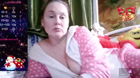 Snapshot of yoursexkroshka chatting on December 2024 02:37:02 PM kroshka online show from December 2024 02:37:02 PM