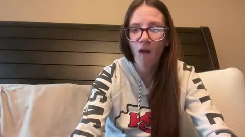 yourstrulylivy online show from December 2024 09:02:02 PM