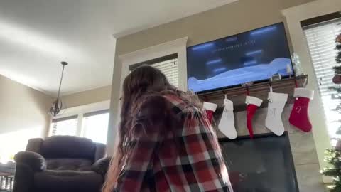 yourstrulylivy online show from December 2024 07:43:02 PM