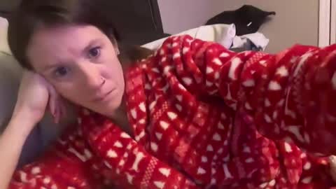 yourstrulylivy online show from December 2024 01:17:02 PM